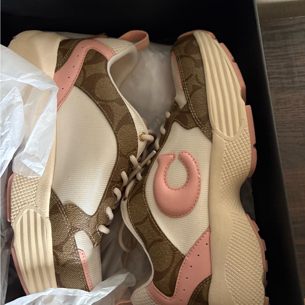 Coach Women's Sneakers in Pink and Brown